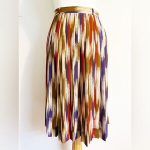 Vintage pleated skirt